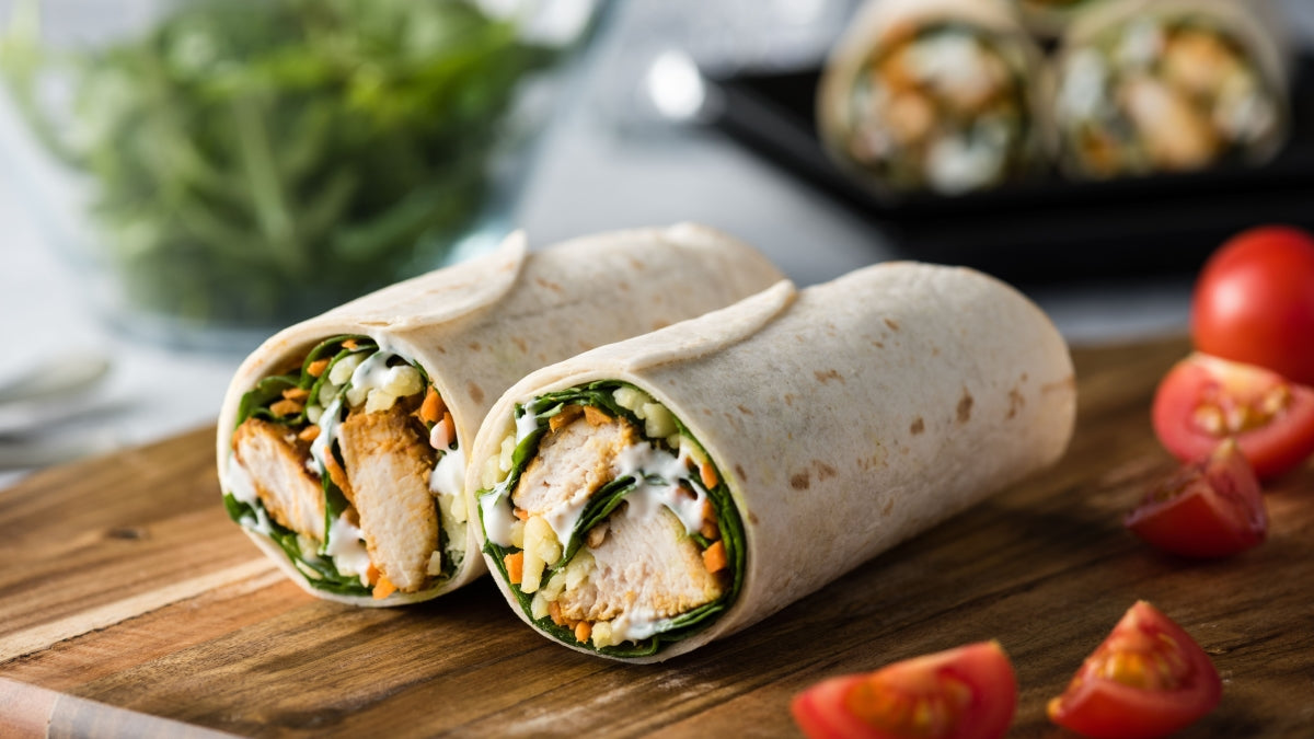 Frisk og Sunn Tandoori Kylling Wrap med Tzatziki